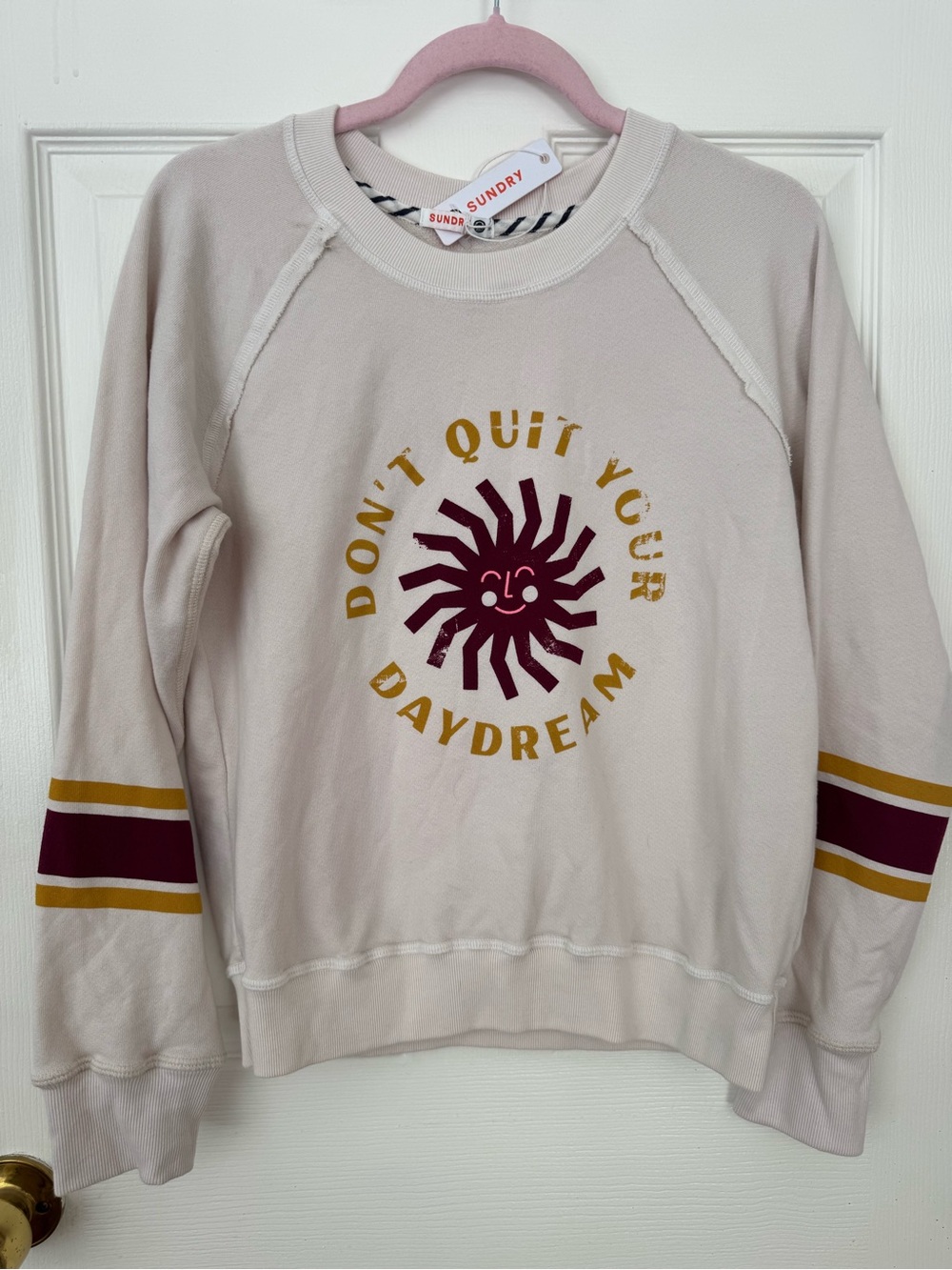 Sundry Cream Crewneck Sweatshirt with Burgundy & Gold Graphic size Medium NWT